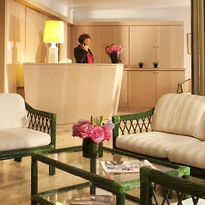 ** Otel Au Pacific Fransa